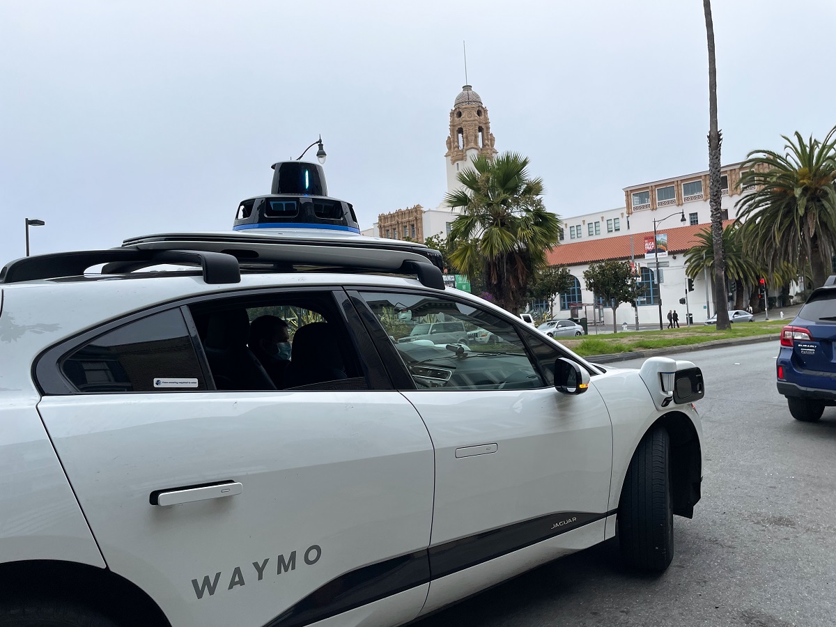 Driverless Waymo strikes cyclist at 17th and Mississippi